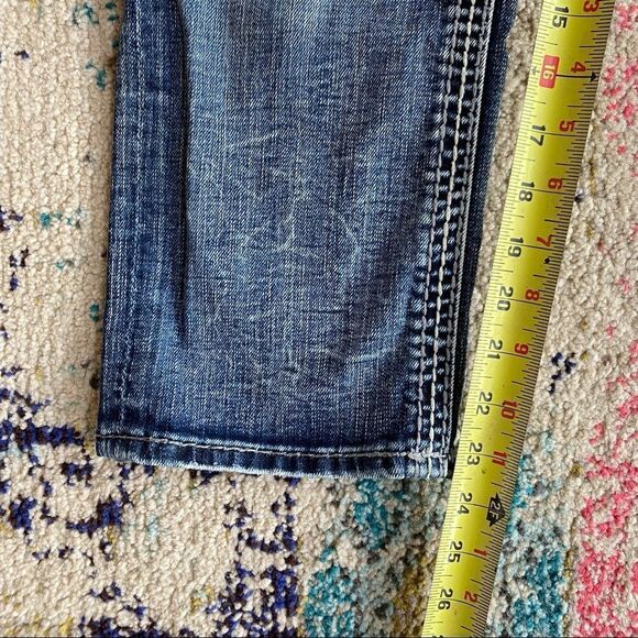 Rock Revival Lynkai Rhinestone Cropped Jeans - Picture 13 of 13